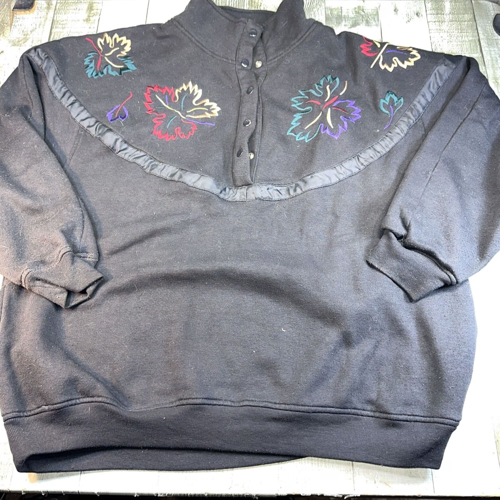 Vintage VINTAGE Women’s Embroidered Fall Leaves Button-Up Crewneck Shirt XL Black Womens Size XL / US 12-14 / IT 48-50 - 2 Thumbnail