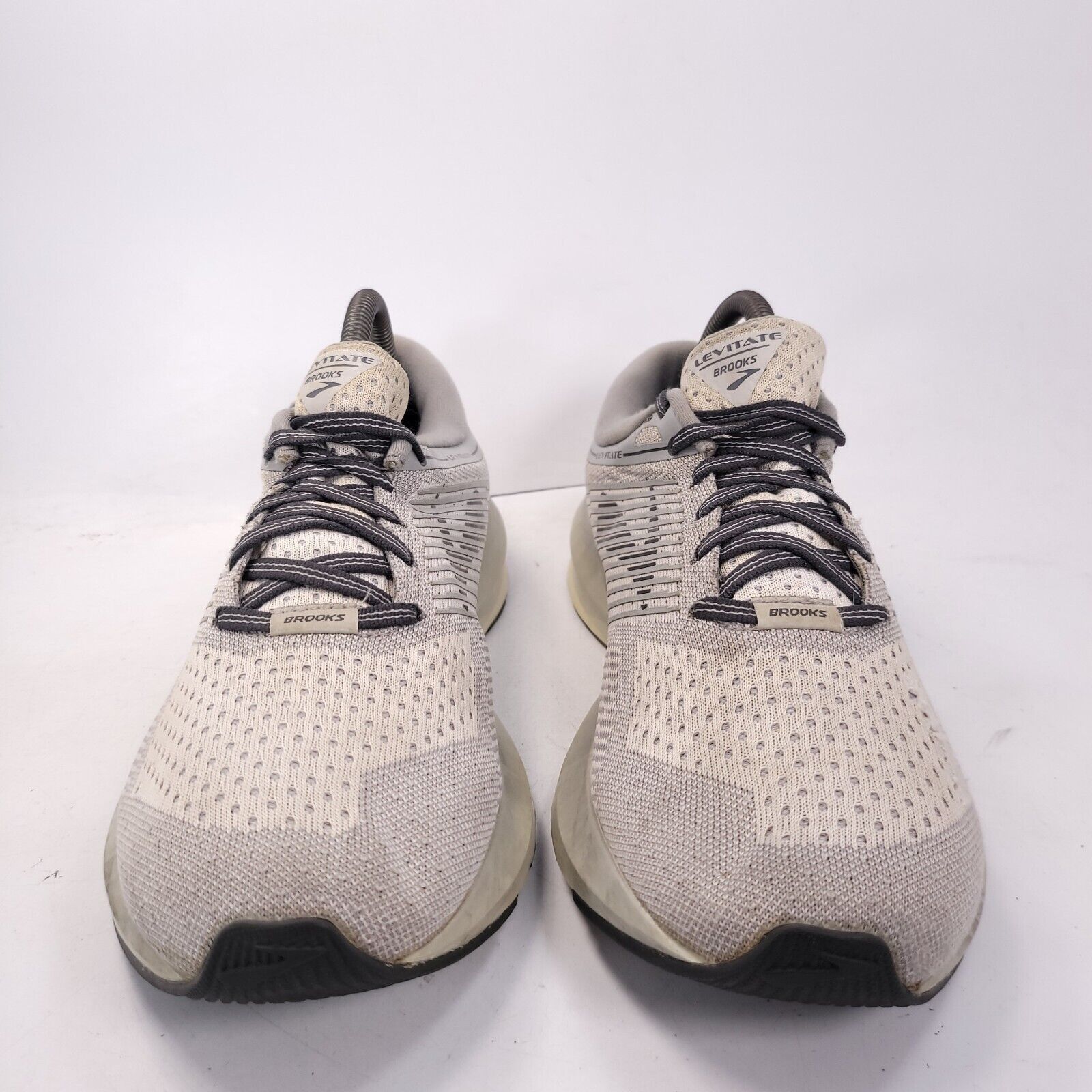 Brooks Brooks Levitate DNA Shoe Womens Size 9.5 1202581B131 Gray Size US 9.5 / IT 39.5 - 2 Thumbnail