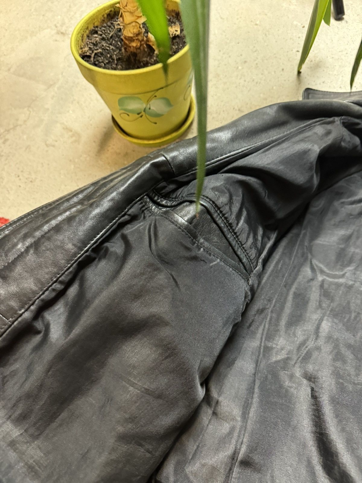 Vintage Vintage Y2K Carlo Santini Leather Opium Faded Bomber Jacket Size US S / EU 44-46 / 1 - 13 Thumbnail