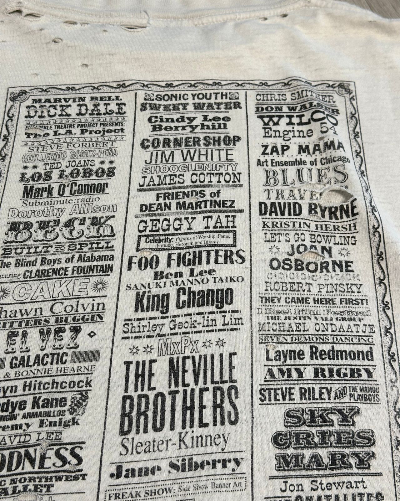 Band Tees 1997 Bumbershoot Music & Arts Festival Distressed T-Shirt Size US XL / EU 56 / 4 - 6 Thumbnail
