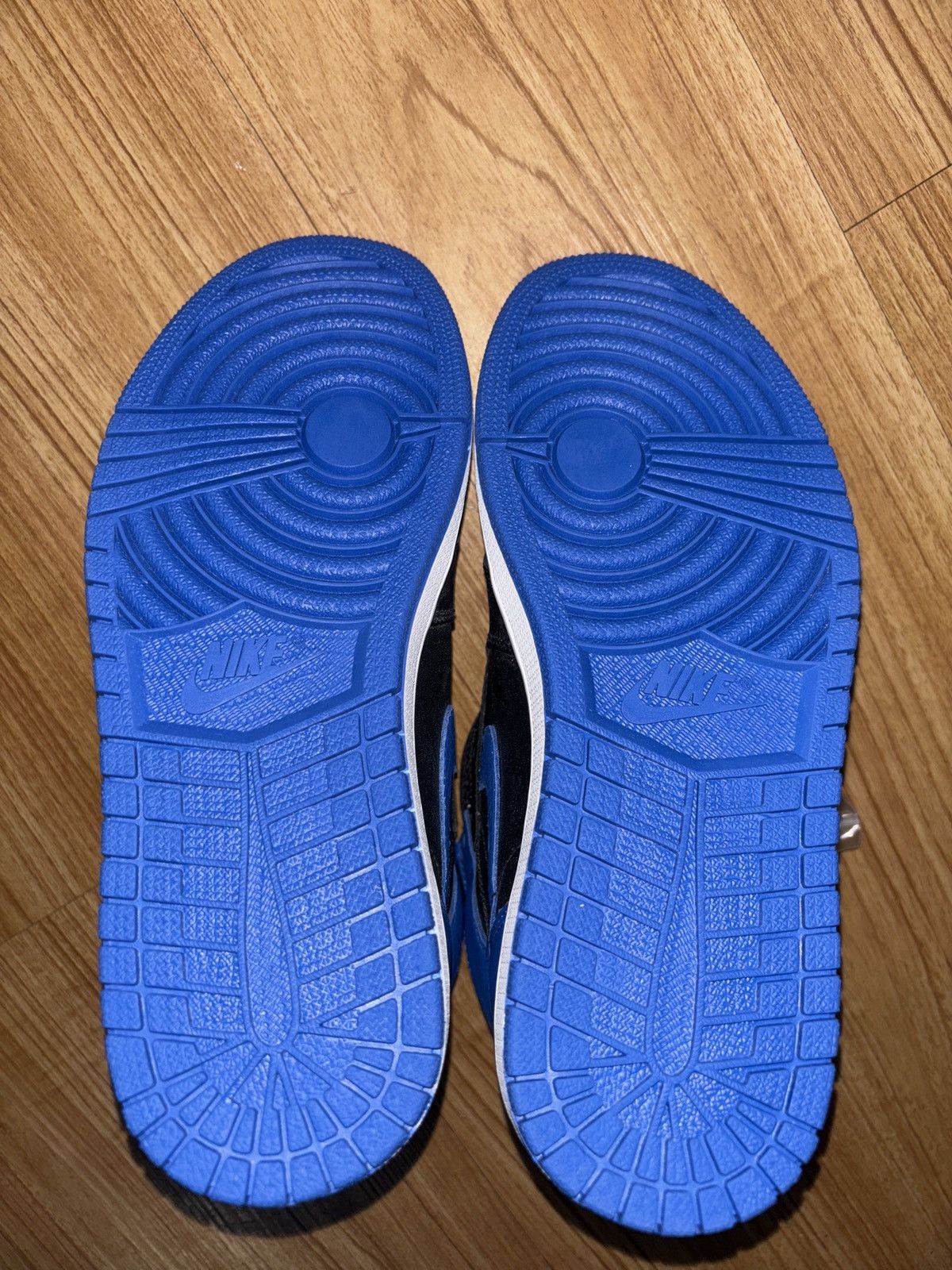 Jordan Brand × Nike Air jordan 1 royal Size US 8 / EU 41 - 2 Thumbnail