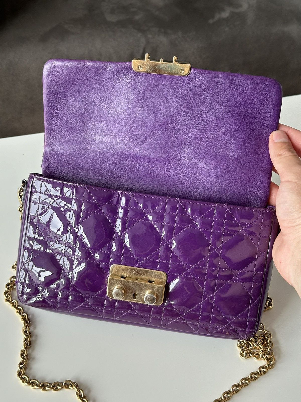 Christian Dior Monsieur × Dior × Vintage Dior Cannage Miss Dior Purple Quilted Patent Promenade Pouch Size ONE SIZE - 8 Thumbnail