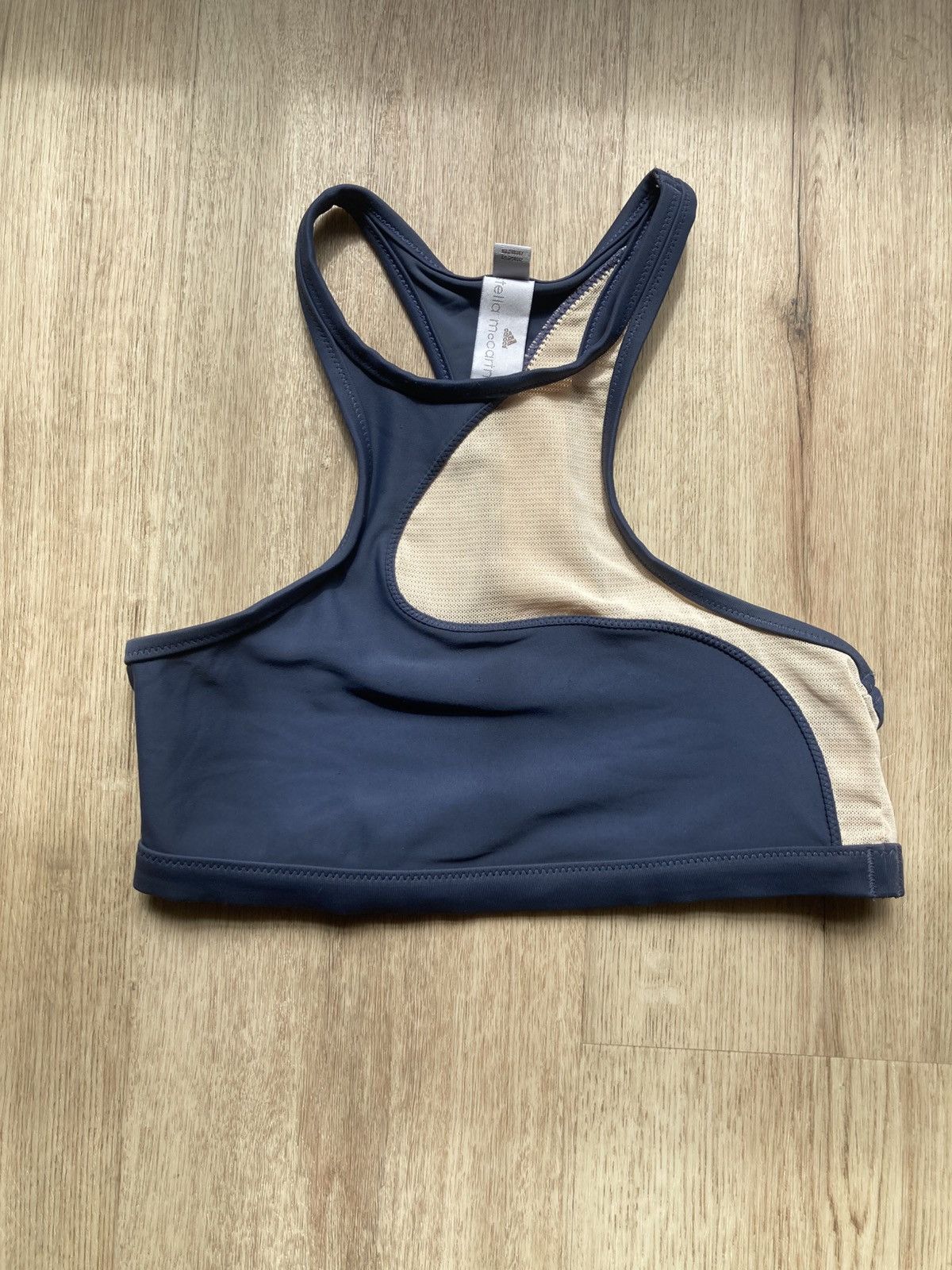 Adidas × Stella McCartney Stella McCartney + Adidas Grey Mesh Swim/Gym Crop Top Size M / US 6-8 / IT 42-44 - 6 Thumbnail