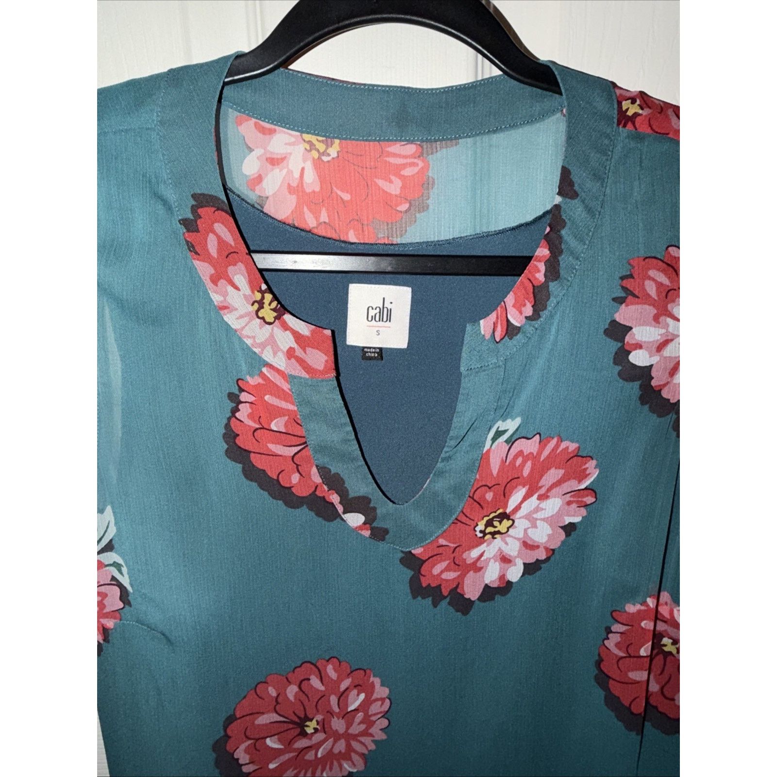 Canali CAbi #3445 Blushing Blouse Chiffon Sleeveless V-Neck Teal Size S / US 4 / IT 40 - 4 Thumbnail