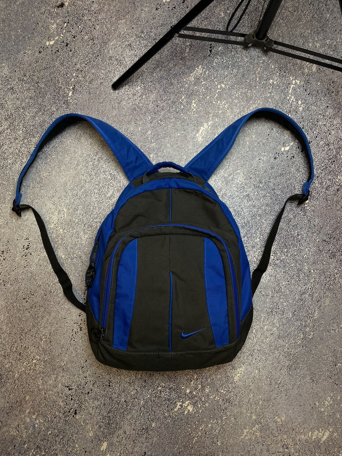 Nike × Vintage 💥VINTAGE NIKE SWOOSH BACKPACK Y2K Size ONE SIZE - 1 Thumbnail