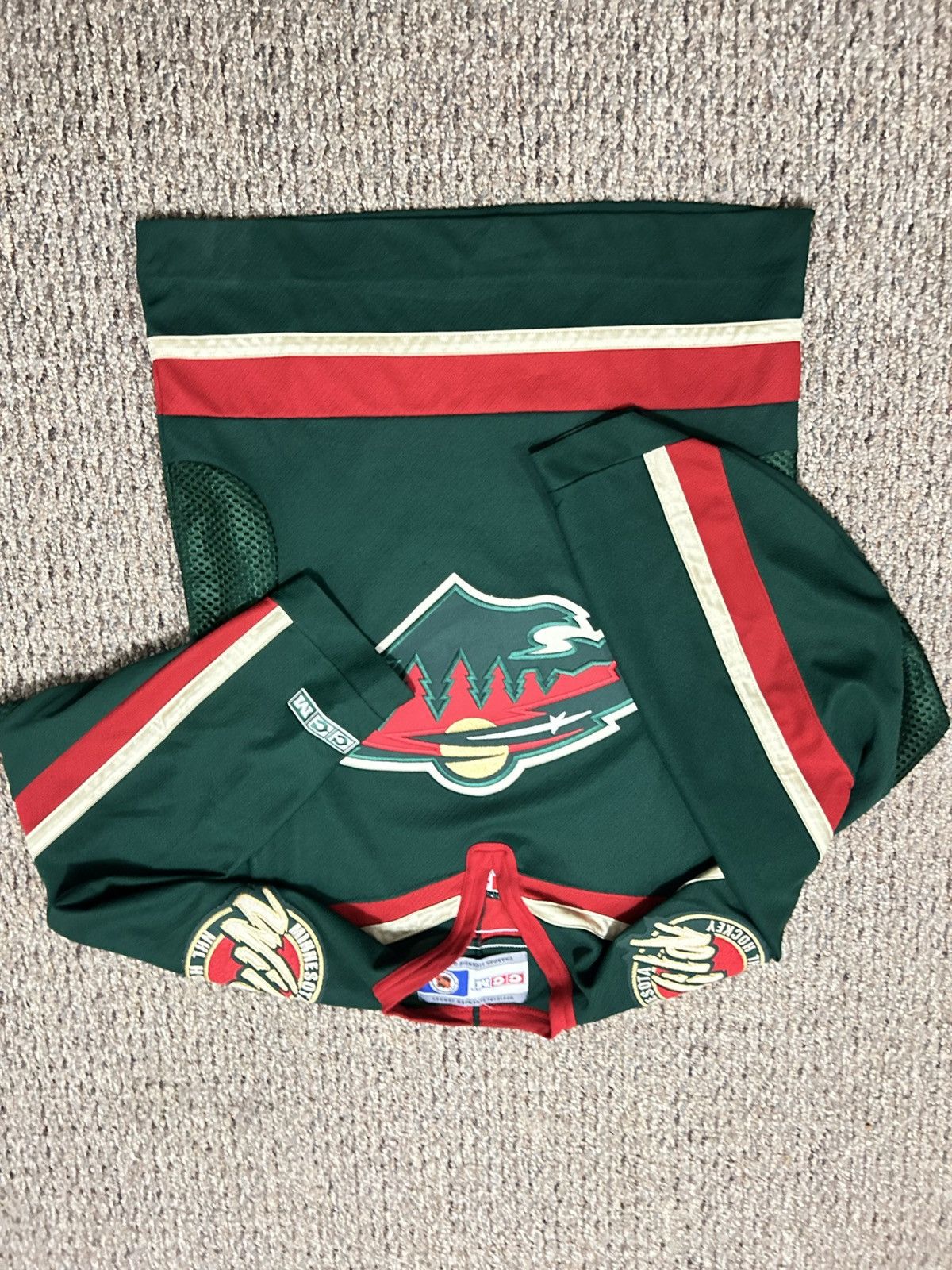 NHL Nhl jersey never worn VINTAGE Size US S / EU 44-46 / 1 - 5 Thumbnail