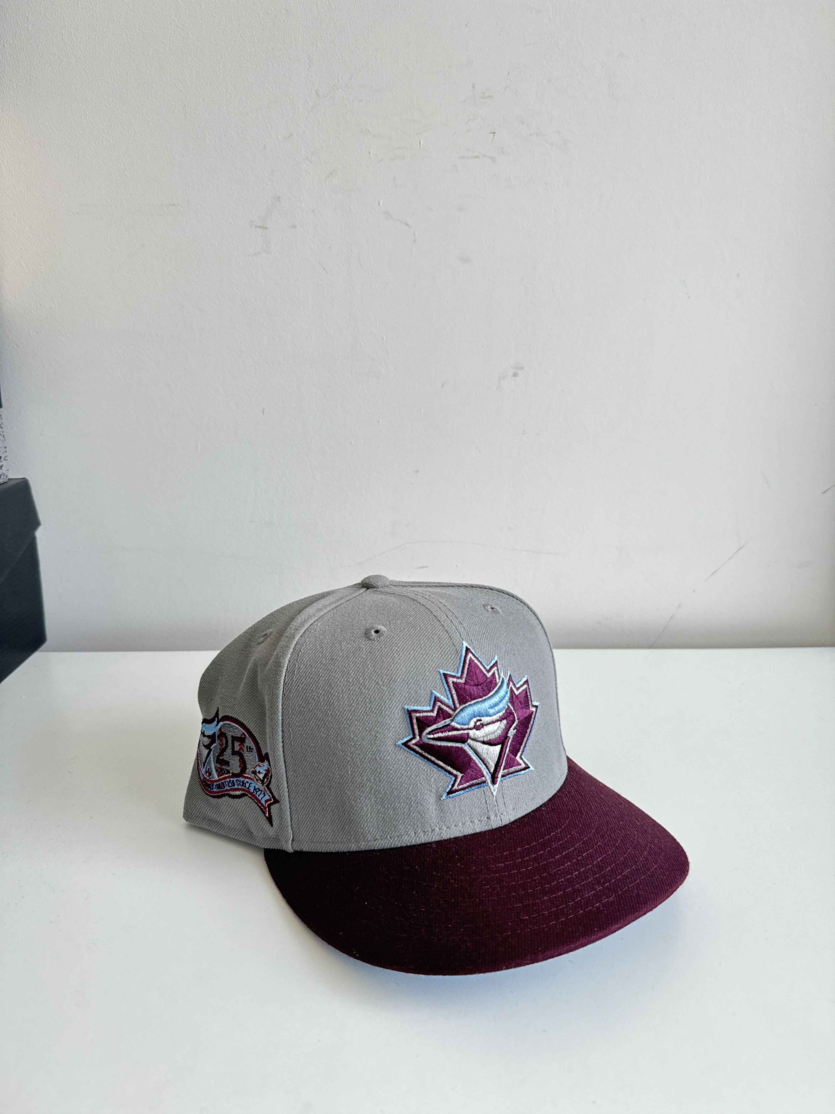 Size 7 1/2 New Era Toronto Blue Jays Fitted Hat