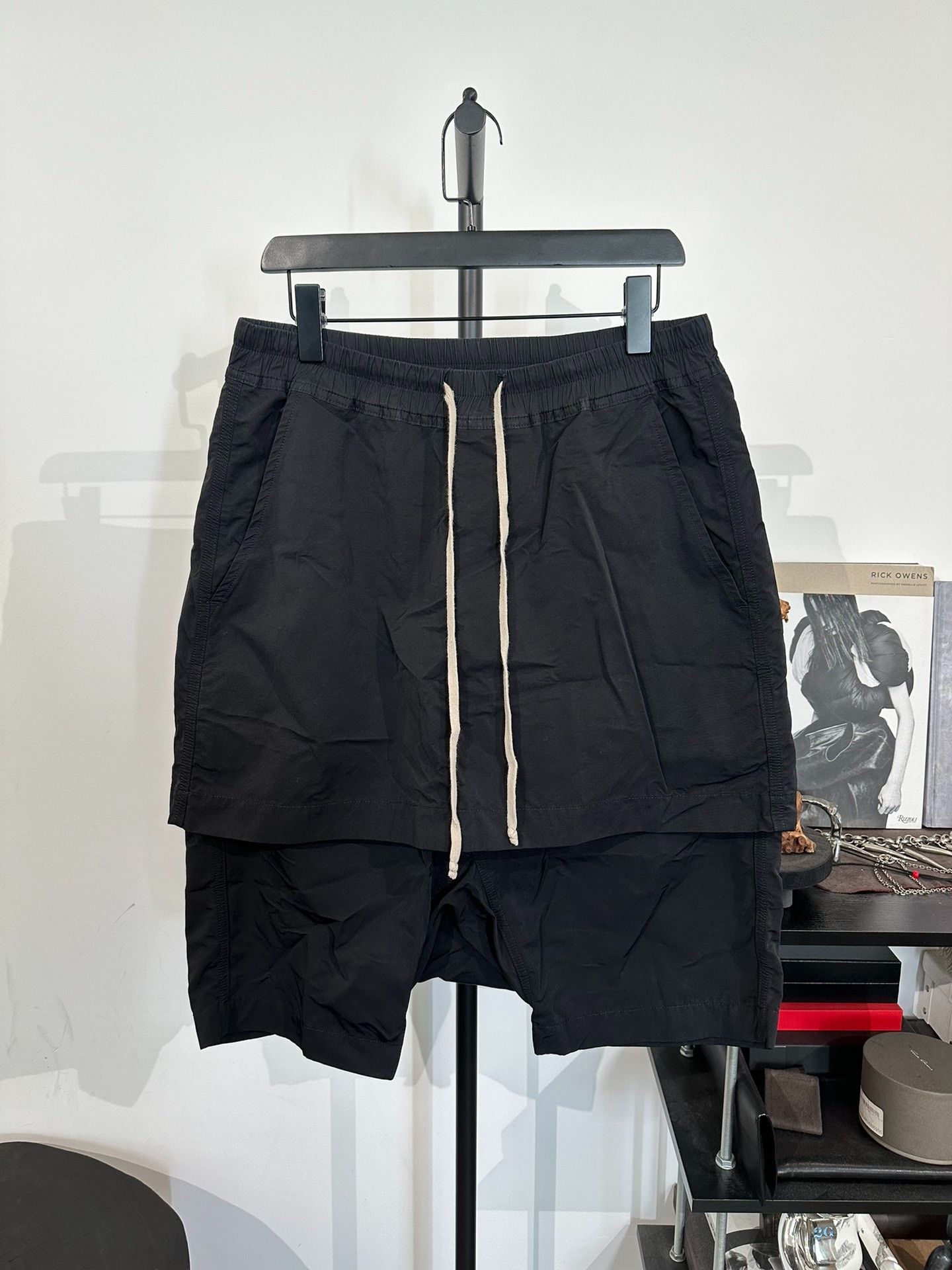 Rick Owens Rick Owens Double-Layer Capri Shorts S Size 40" / US 18 - 1 Thumbnail