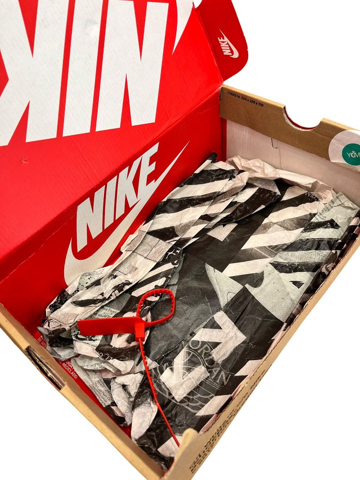 Nike × Off-White Nike Air Presto Off-White White (2018) Size US 8 / EU 41 - 11 Thumbnail