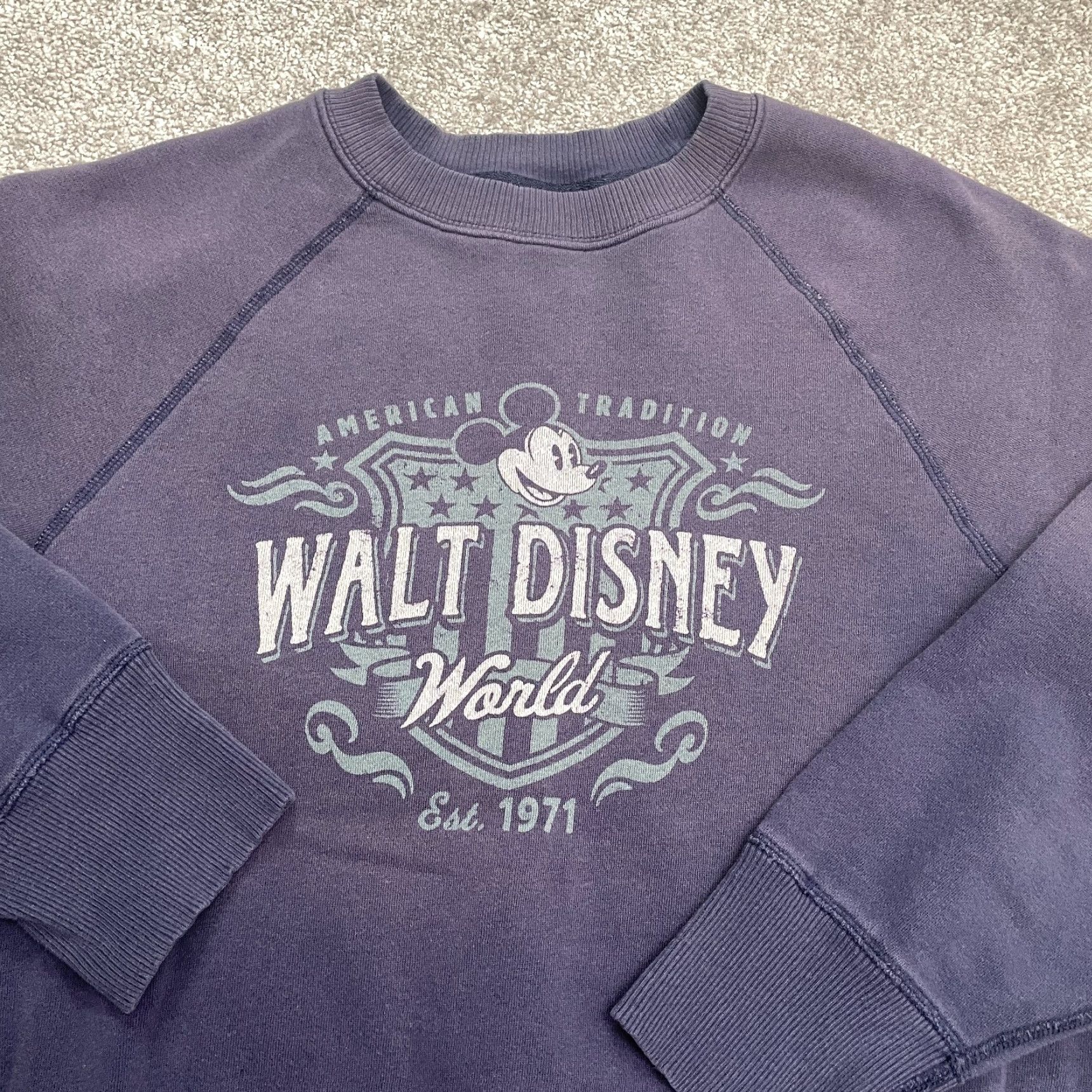 Disney VINTAGE Disney Parks Mickey Mouse Sweatshirt Mens Large Blue Crew Neck Casual Size US L / EU 52-54 / 3 - 3 Thumbnail