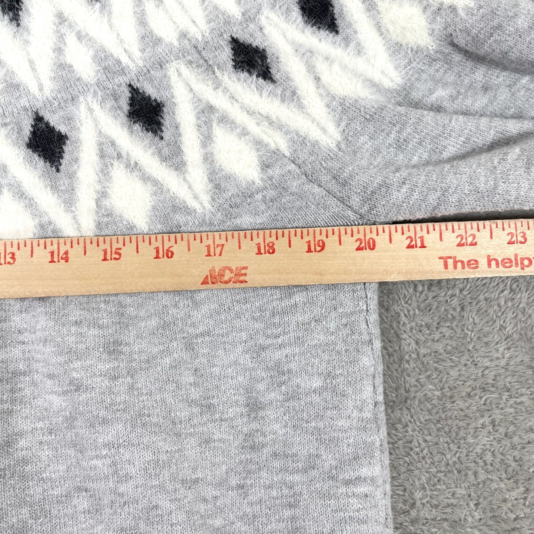 Vintage Maurices Sweater Womens Large Gray Fair Isle Fuzzy Yoke Knit Pullover Size L / US 10 / IT 46 - 8 Thumbnail