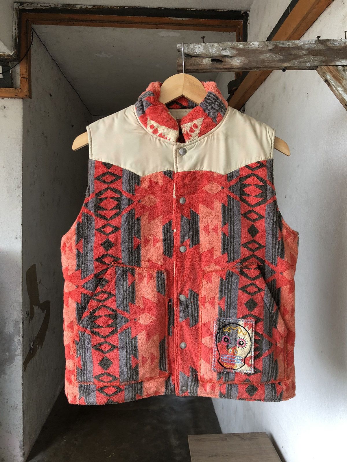 Japanese Brand Coogi Style Dean Native Teddy Cloth Vest Jacket Size US M / EU 48-50 / 2 - 1 Thumbnail