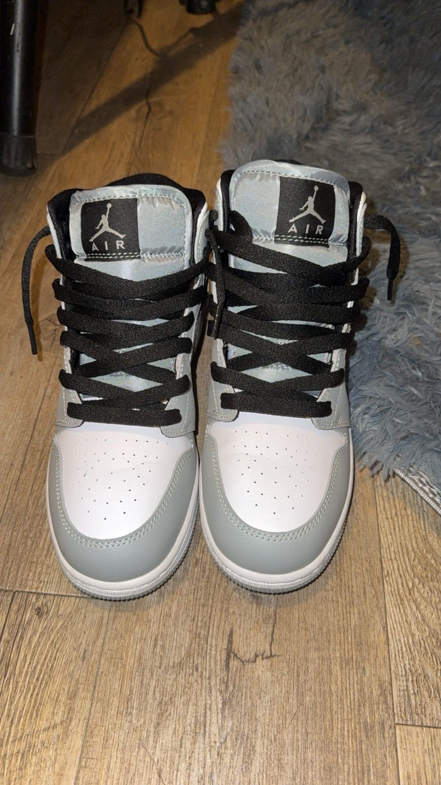 Jordan Brand Air Jordan 1 mid Light Smoke Grey Size US 8 / IT 38 - 1 Thumbnail