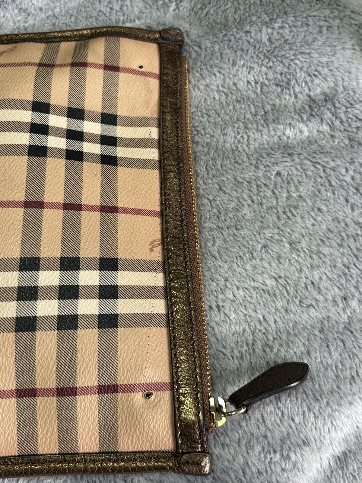 Burberry Burberry Nova Check Canvas Leather Clutch Bag Bronze Trim Size ONE SIZE - 14 Thumbnail