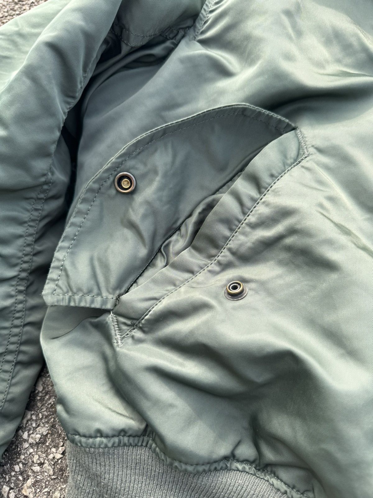Alpha Industries Vintage Alpha Industries Distressed USAF Ma-1 Bomber Jacket Size US XL / EU 56 / 4 - 8 Thumbnail