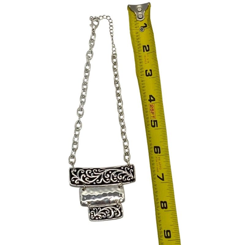 non Silver Tone Geometric Pendant Necklace Black Enamel Size ONE SIZE - 5 Thumbnail