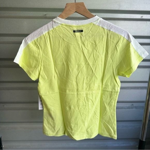Reebok NWT REEBOK WOMEN’S CORE IO YELLOW T-SHIRT SZ SMALL S Size S / US 4 / IT 40 - 6 Thumbnail