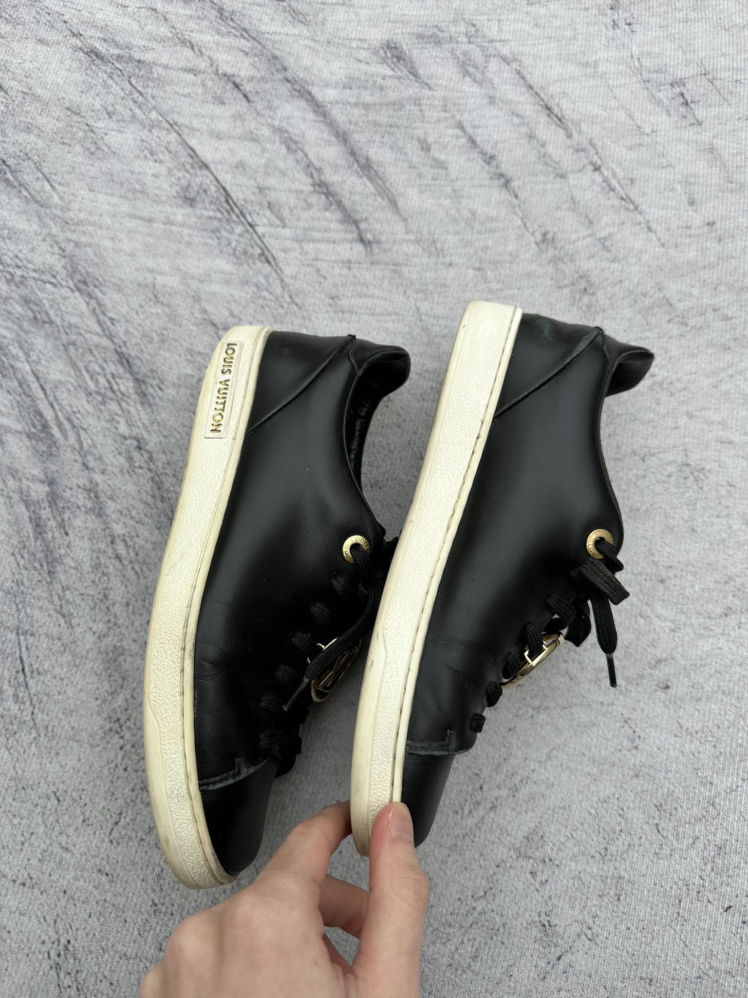 Louis Vuitton Louis Vuitton Frontrow Sneakers LV Metal Lace Logo Leather Size US 5.5 / IT 35.5 - 5 Thumbnail