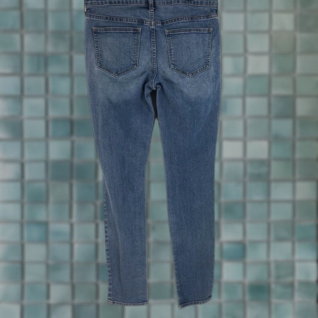 Old Navy Old Navy Jeans Women Flat Front Low Rise Straight Leg Blue Size 8L Long 32 in Waist 5-Pocket Denim Boots? Size 30" / US 8 / IT 44 - 1 Thumbnail