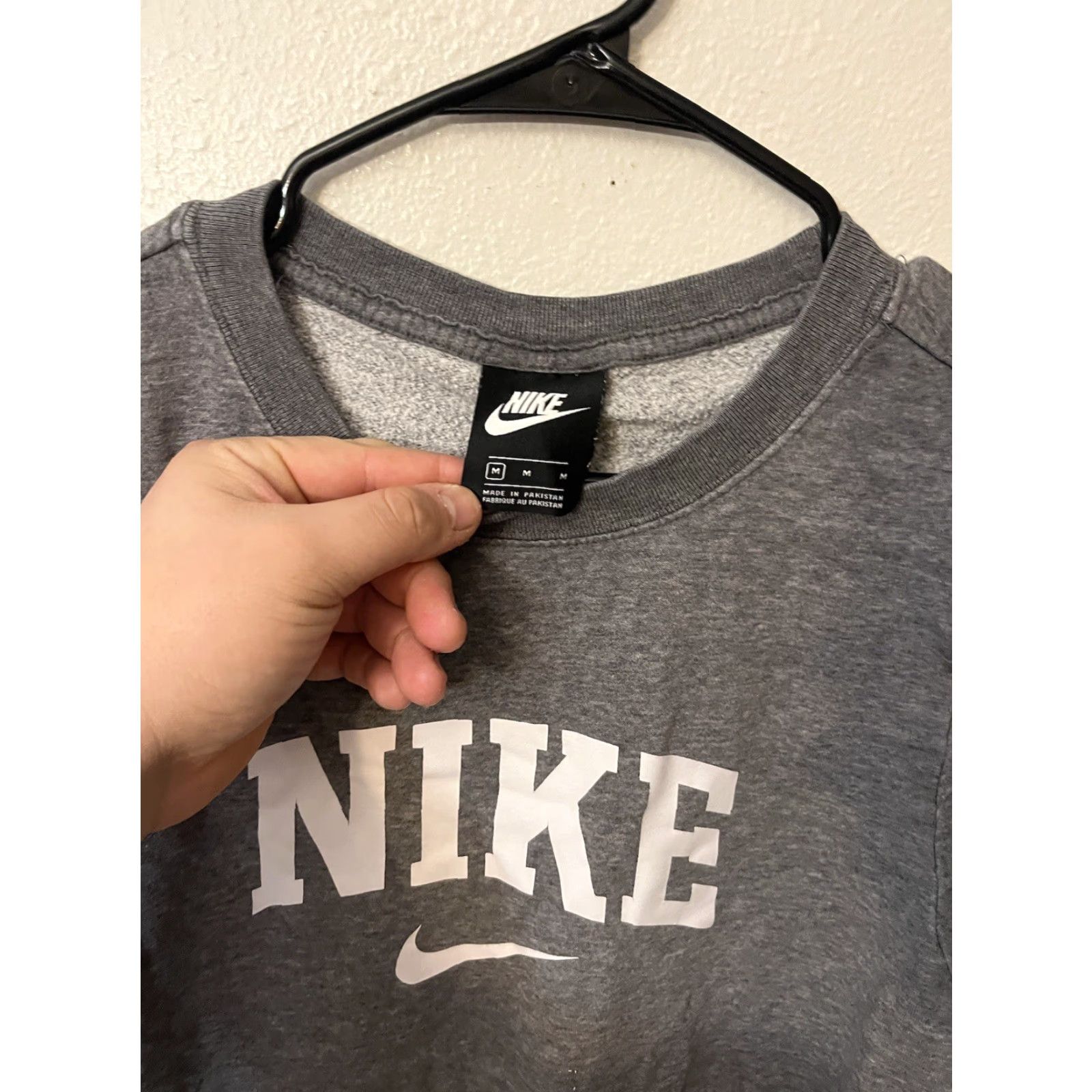 Nike Nike Sweater Women's Grey Size Medium BV3453-071 Size M / US 6-8 / IT 42-44 - 2 Thumbnail