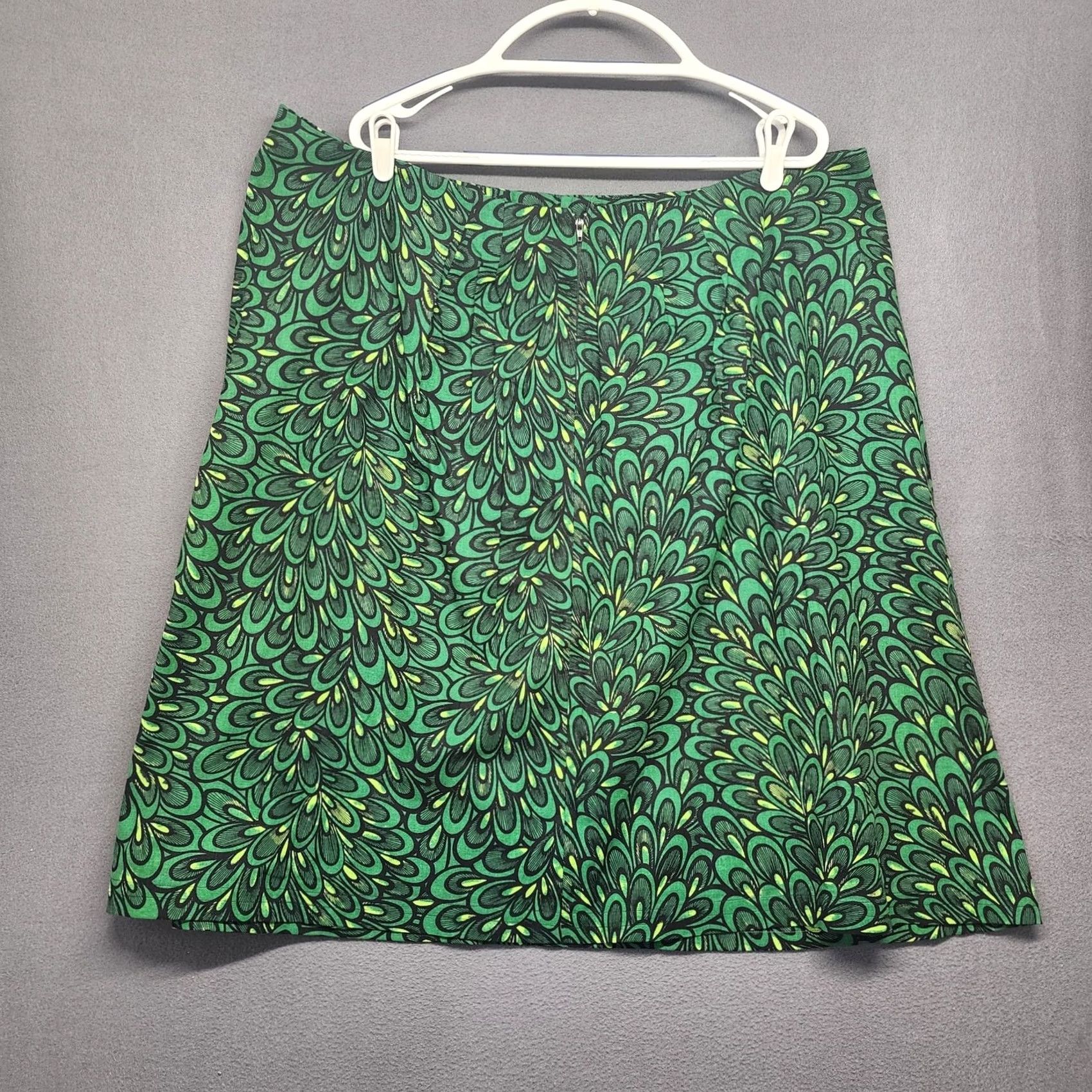 Vintage VINTAGE Handmade Womens Plus Size Skirt Green Retro Abstract Print A-Line 44 Waist Knee Length Womens Size 30" / US 8 / IT 44 - 2 Thumbnail