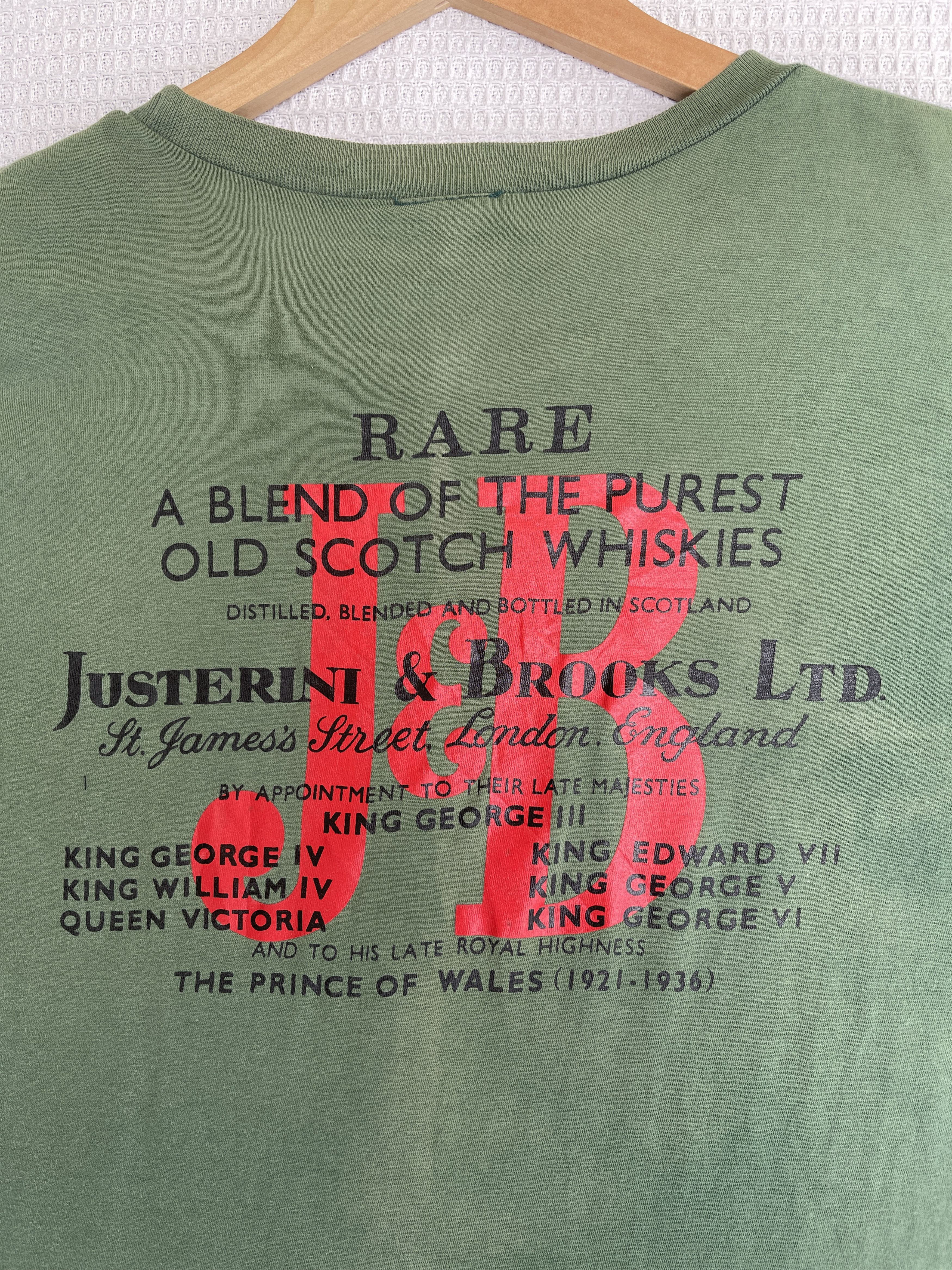 Vintage Last Drop🔥Rare🔥Vintage J&B Scotch Whiskey Logo T-Shirt Size US M / EU 48-50 / 2 - 14 Thumbnail