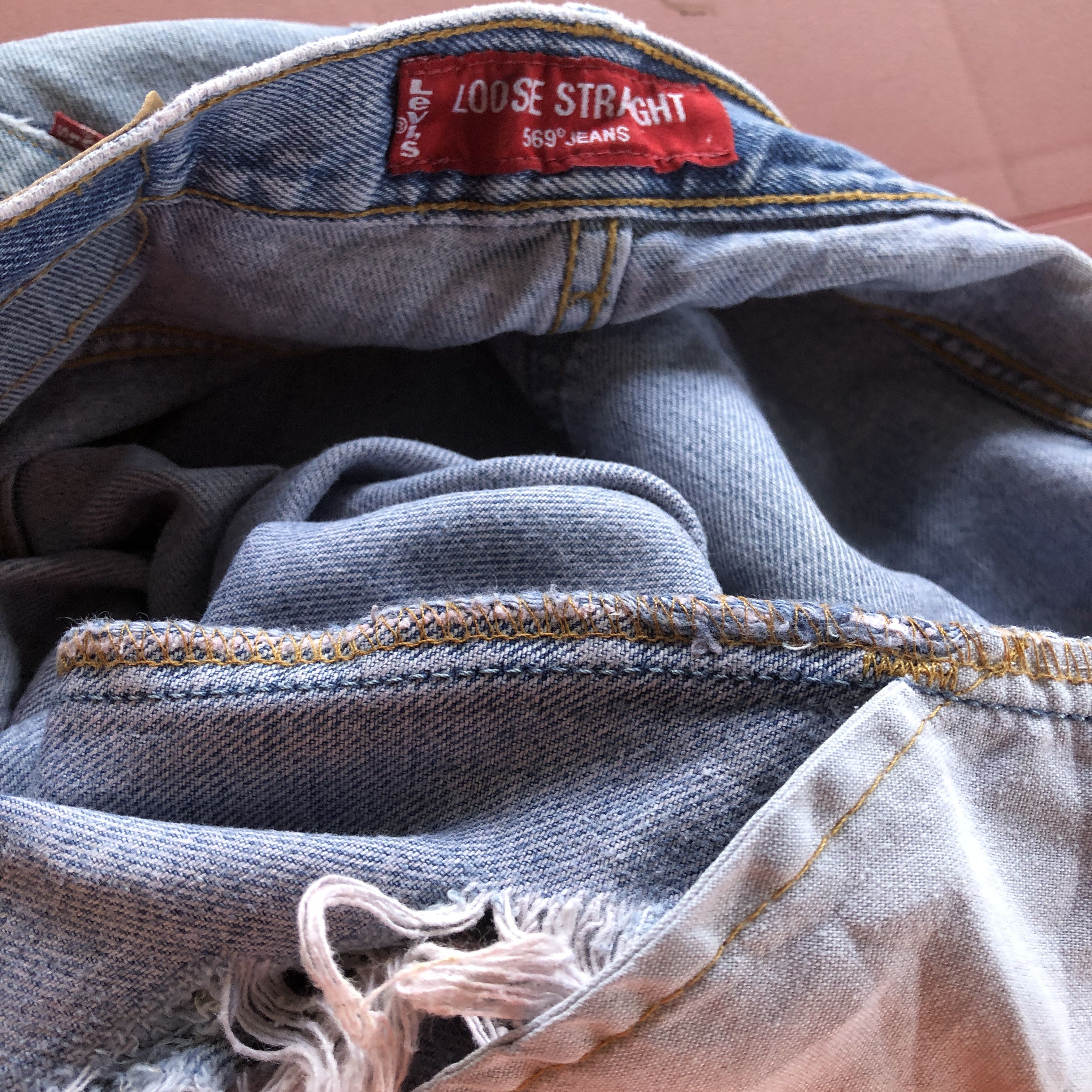 Levi's Vintage Levis Distressed Baggy Jeans Levi's 569 Faded Denim Size US 30 / EU 46 - 12 Thumbnail