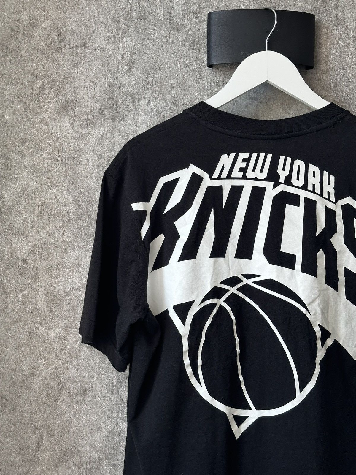 NBA KNICKS NEW YORK T SHIRT Size US M / EU 48-50 / 2 - 7 Thumbnail