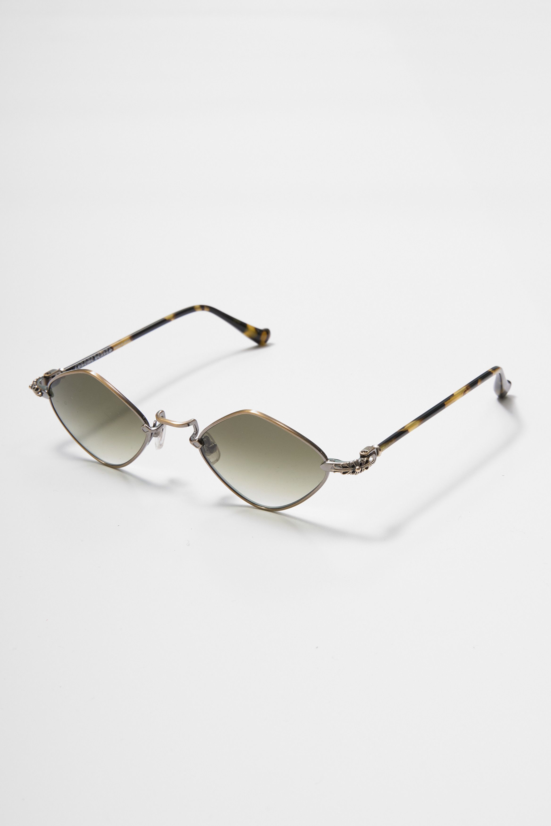 CHROME HEARTS DIAMOND DOG