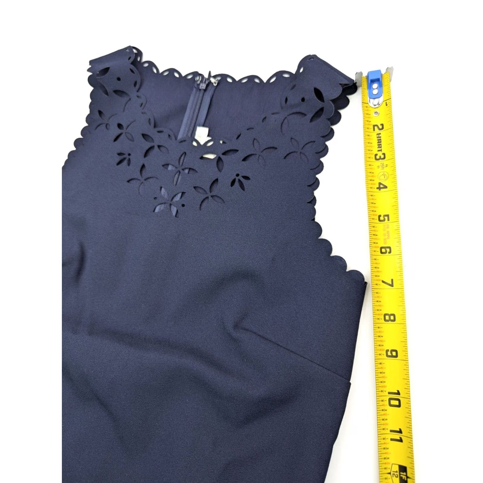 J.Crew J.Crew Navy Sleeveless Shift Dress Women 00 Laser Cut Scalloped Hem EUC Size XXS / US 00 / IT 34 - 7 Thumbnail