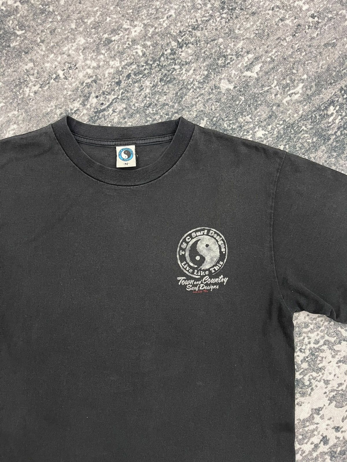 Vintage Vintage 90s Sun Faded T&C Surf Design Hawaii Tee Size US M / EU 48-50 / 2 - 3 Thumbnail