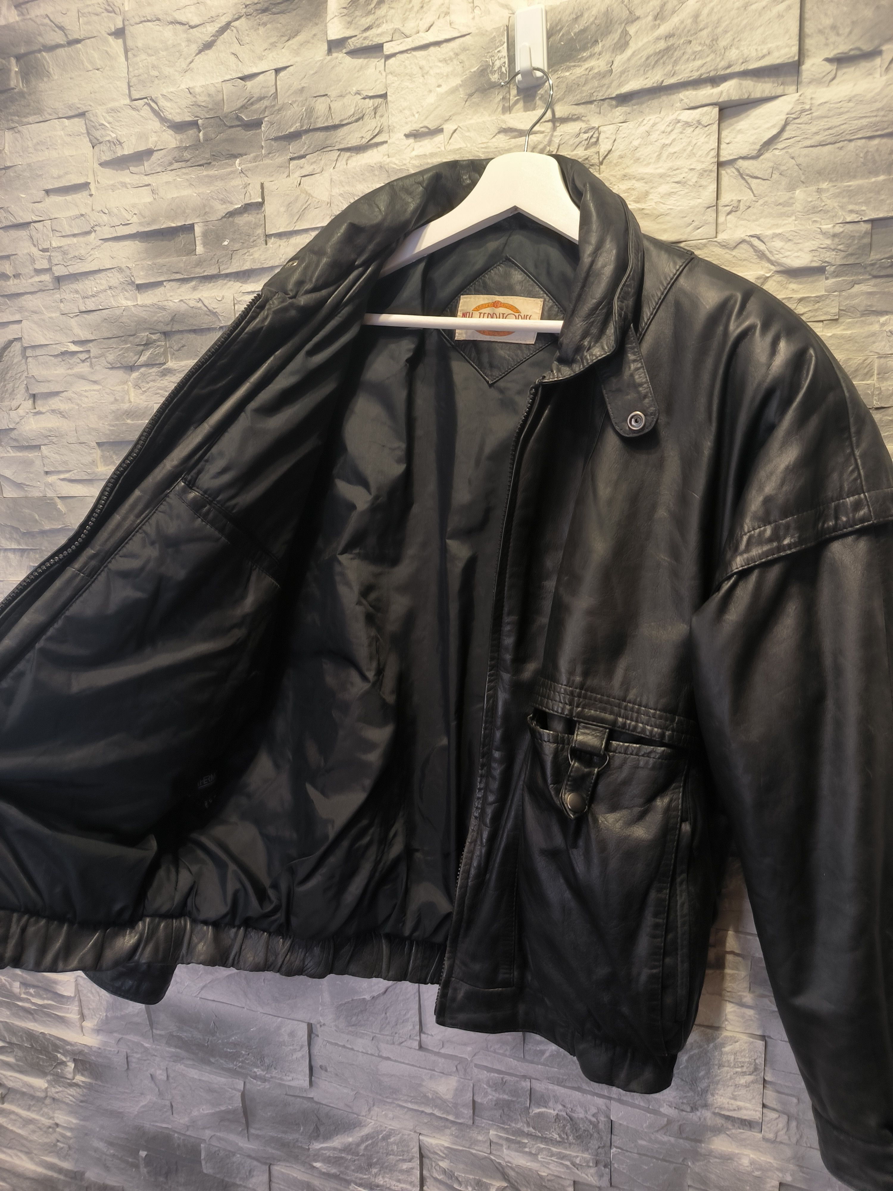 Vintage Vintage Leather Black Jacket New Territories Thermolite Size US M / EU 48-50 / 2 - 3 Thumbnail