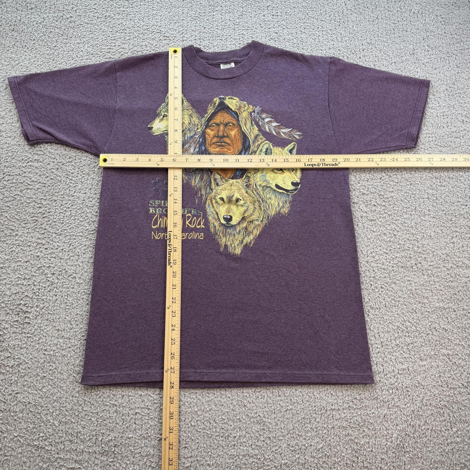 Jerzees Vintage Native American Wolf Spirit Graphic T-Shirt Purple Size US L / EU 52-54 / 3 - 3 Thumbnail