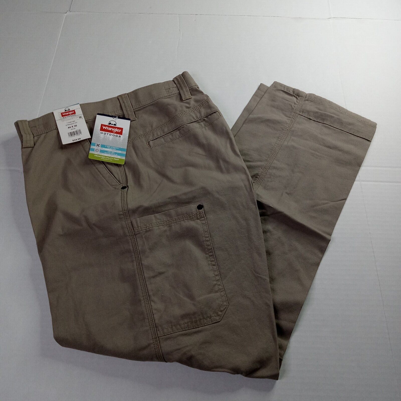Wrangler Wrangler Outdoor Utility Pants Mens 44x30 Beige Straight Fit Size US 44 / EU 60 - 1 Thumbnail