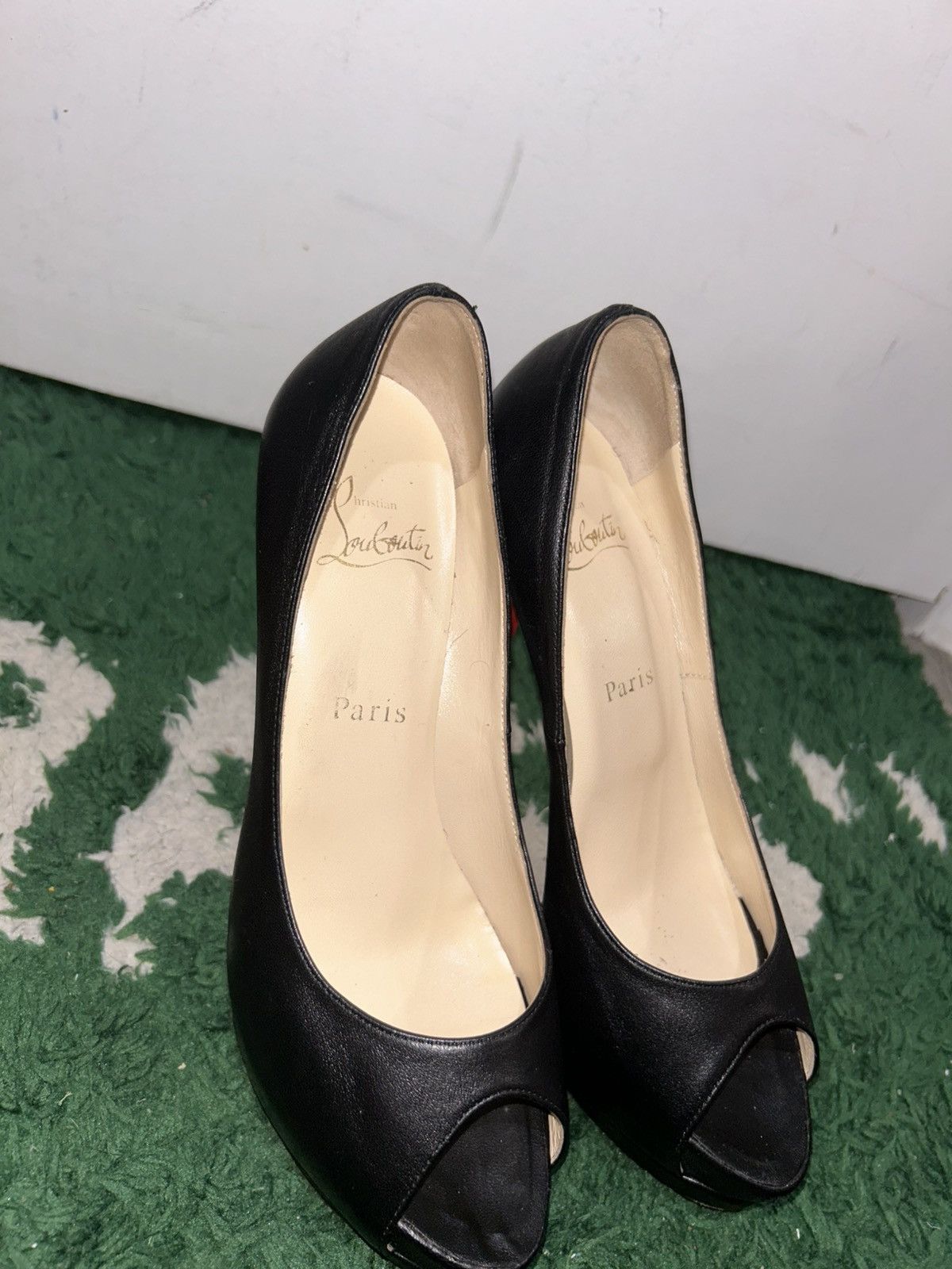 Christian Louboutin christian louboutin size 38 eu 8 women’s with box clean Size US 8 / IT 38 - 3 Thumbnail
