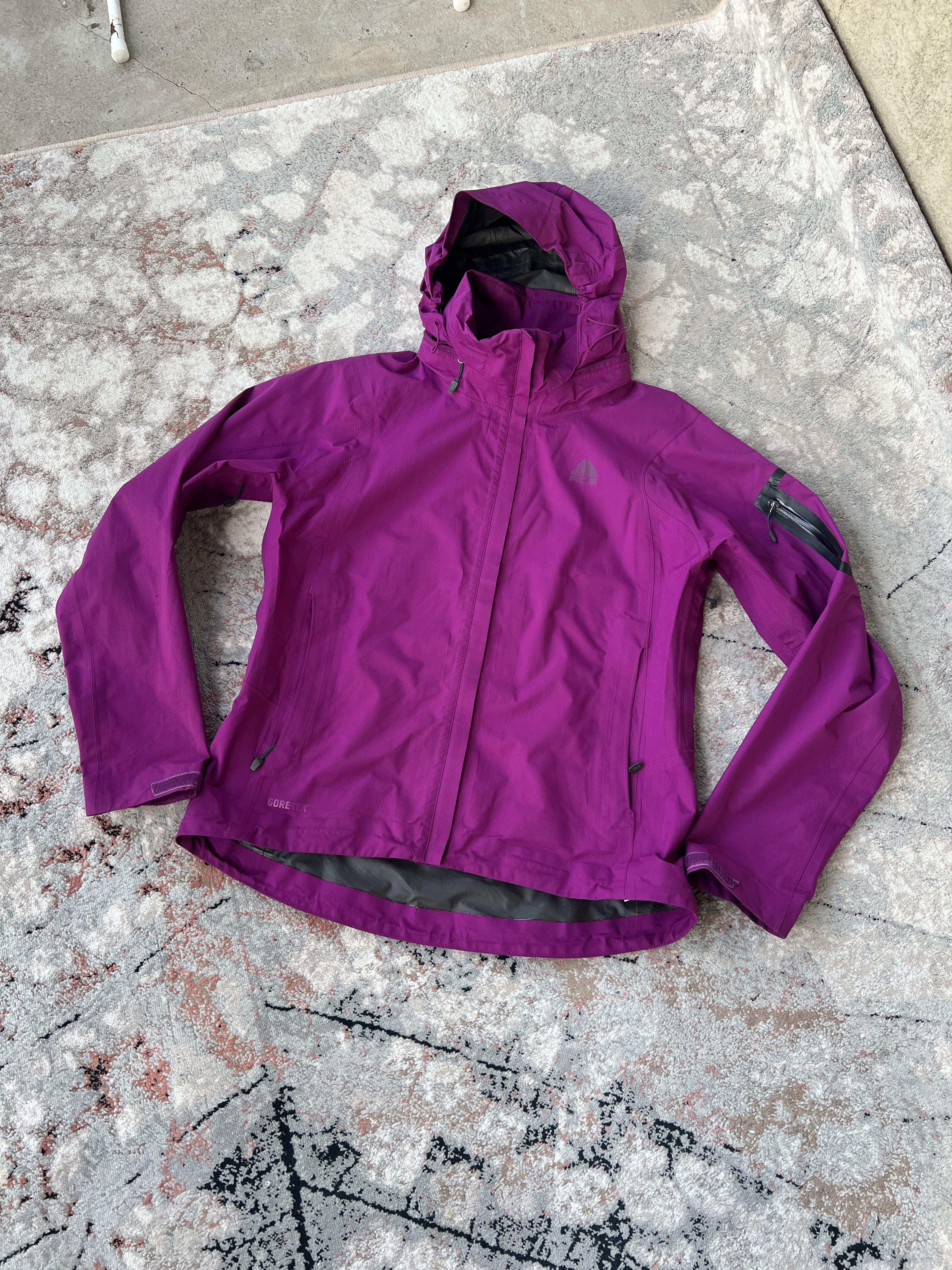 Nike ACG Nike ACG Gore-Tax Jacket Size L / US 10 / IT 46 - 1 Thumbnail