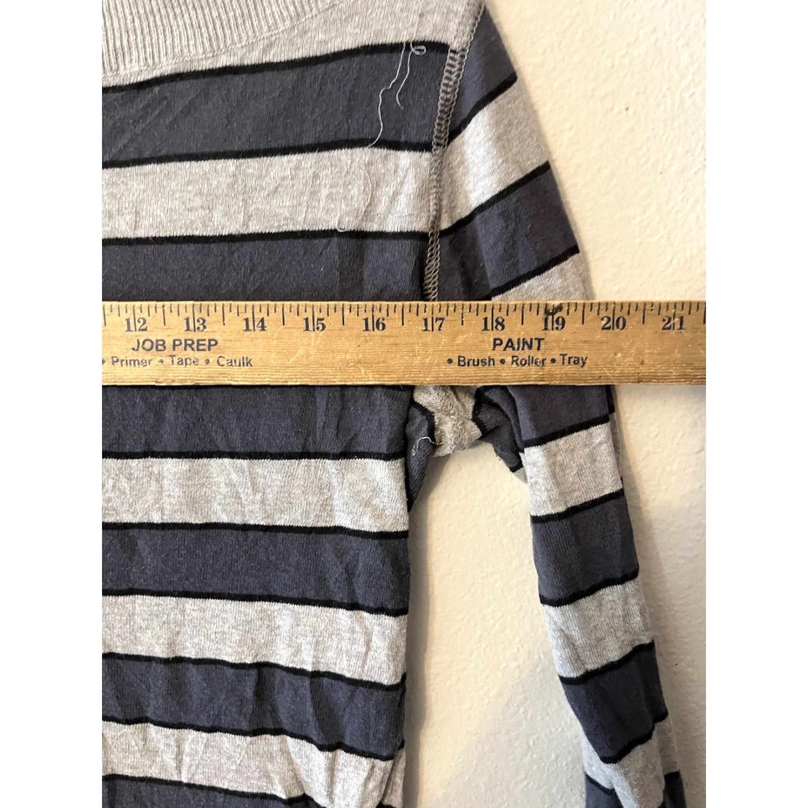 H&M VINTAGE H&M Divided V-Neck Sweater Shirt Women 10 Gray Striped Long Sleeve Pullover Knits 90s Data: Not applicable Size L / US 10 / IT 46 - 6 Thumbnail