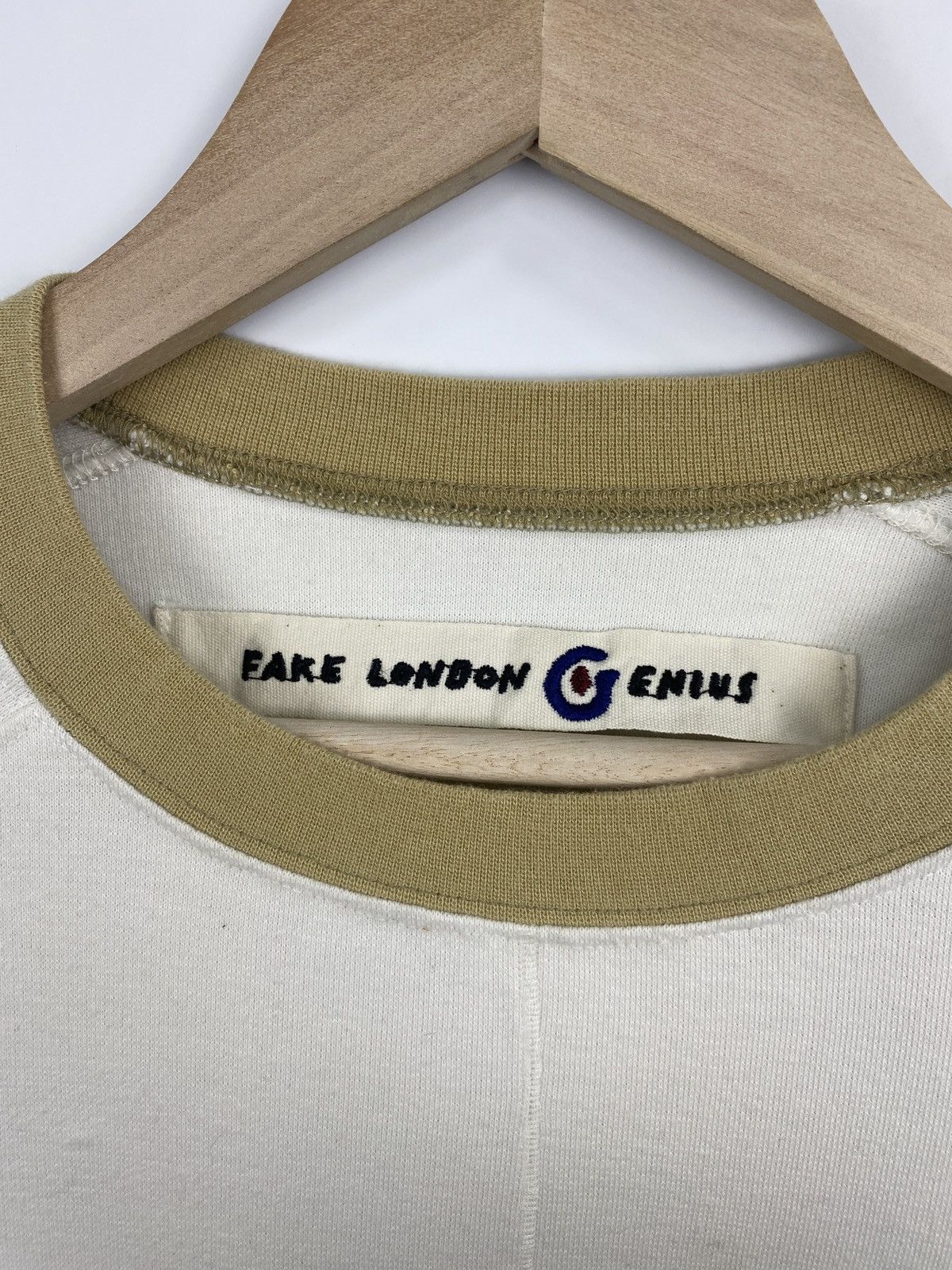 Fake London Genius Fake London Genius Rare Sweatshirt Retro Rare Hype Y2K Size US L / EU 52-54 / 3 - 6 Thumbnail