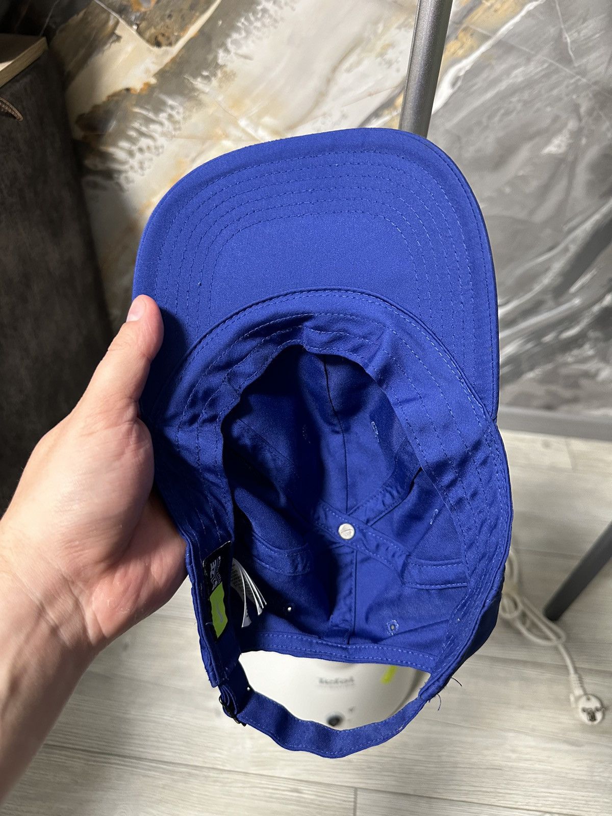 Nike Vintage 00s Nike Barcelona FC Centre Logo Swoosh Cap y2k og Size ONE SIZE - 3 Thumbnail