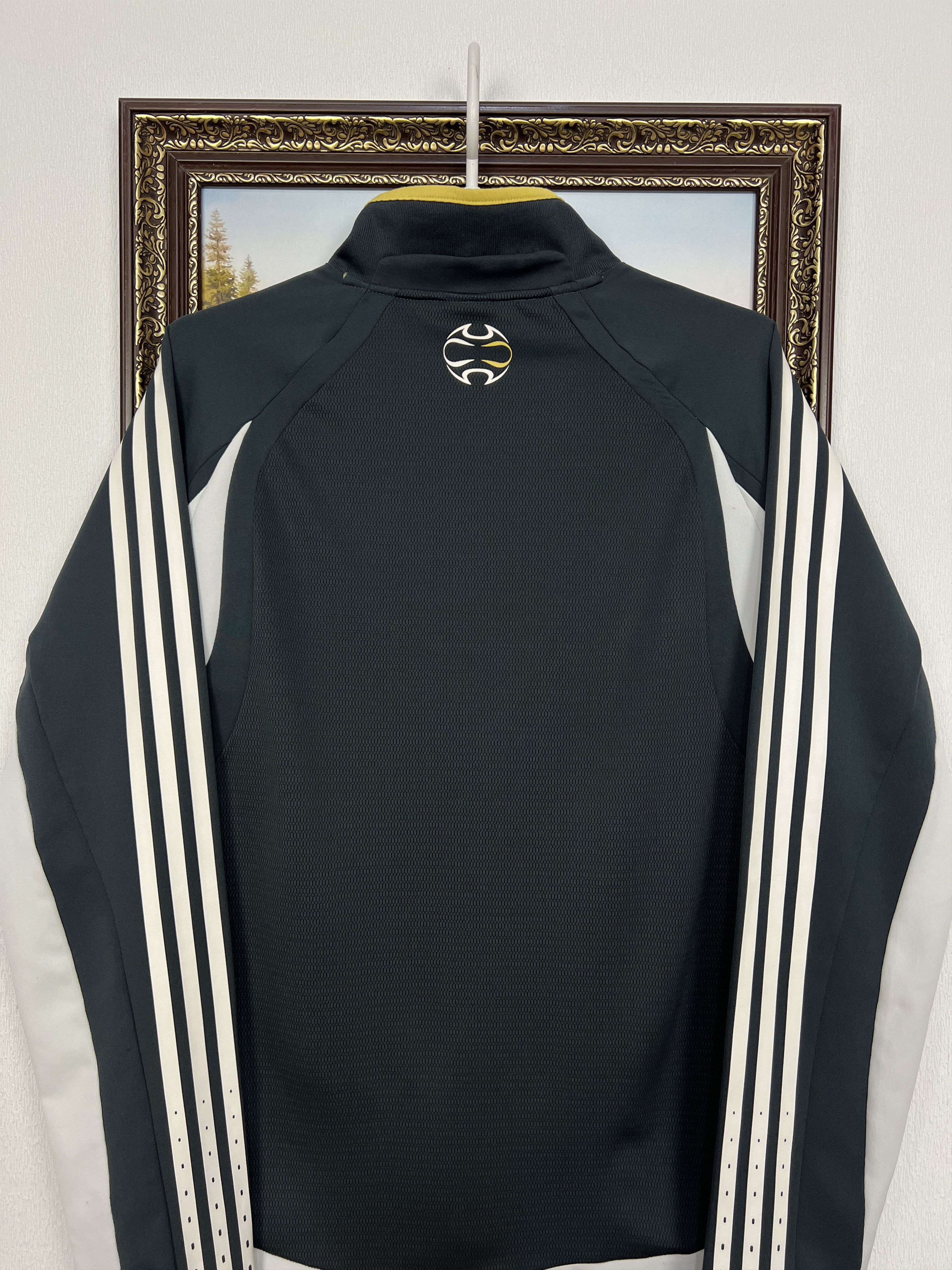 Adidas Vintage Adidas Real Madrid Football Sweatshirt Train Size US S / EU 44-46 / 1 - 14 Thumbnail