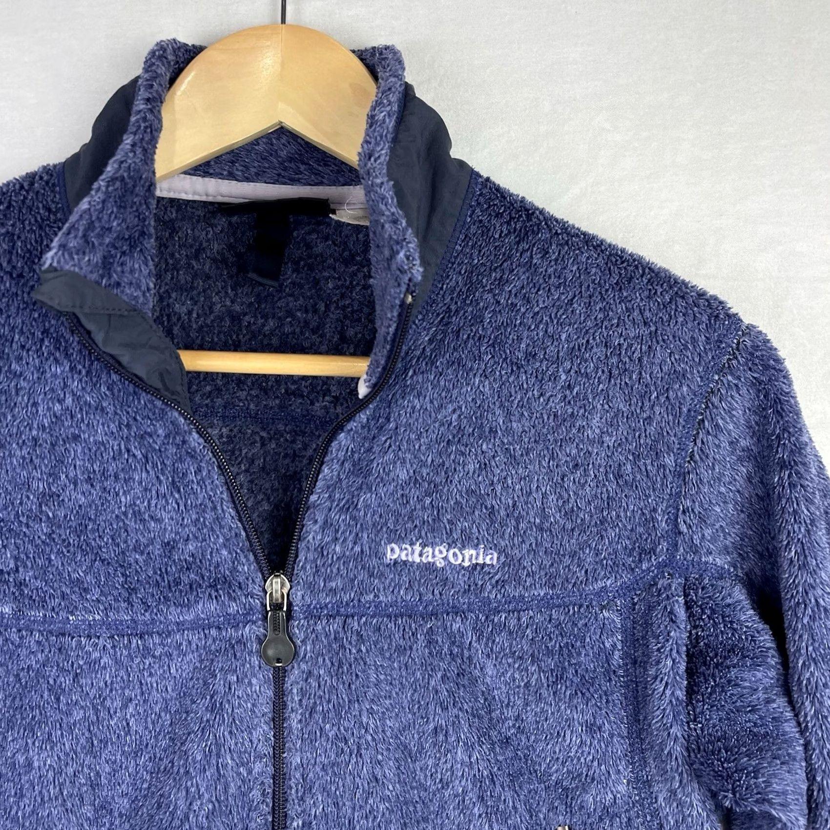 Patagonia VINTAGE Patagonia R2 Jacket Womens Large Purple Regulator Fleece Zip Deep Pile Size L / US 10 / IT 46 - 3 Thumbnail