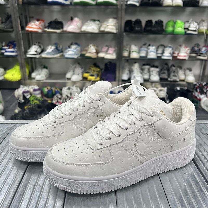 Louis Vuitton Louis Vuitton Nike Air Force 1 Low Sneakers 0079 Size US 8 / EU 41 - 1 Thumbnail