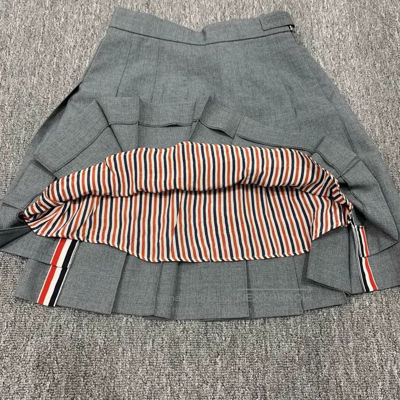 Other Thom Browne accordion pleated skirt Size 26" / US 2 / IT 38 - 9 Thumbnail