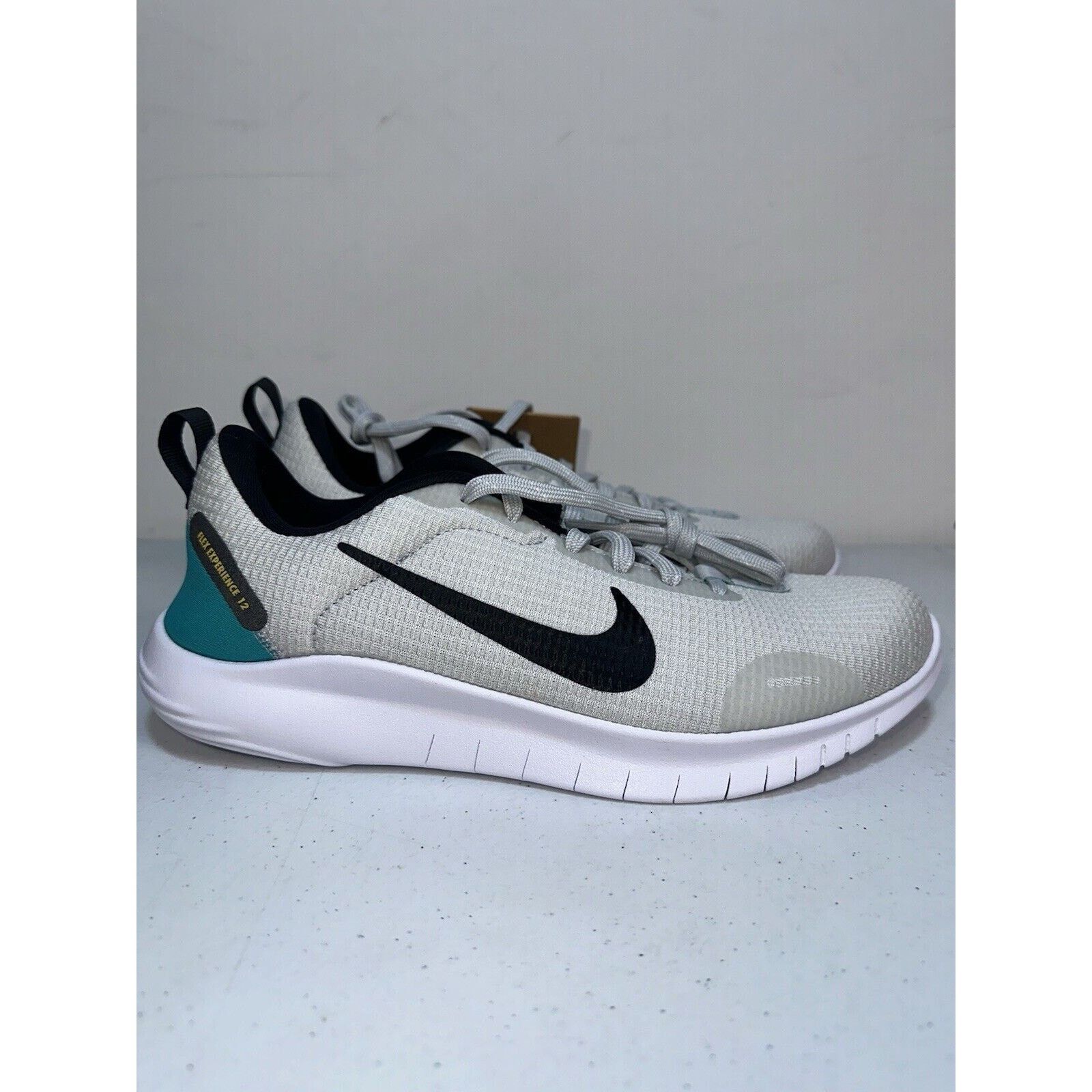 Nike Nike Flex Experience RN 12 Shoes DV0746-002 10W/M 8.5 Size US 10 / IT 40 - 2 Thumbnail