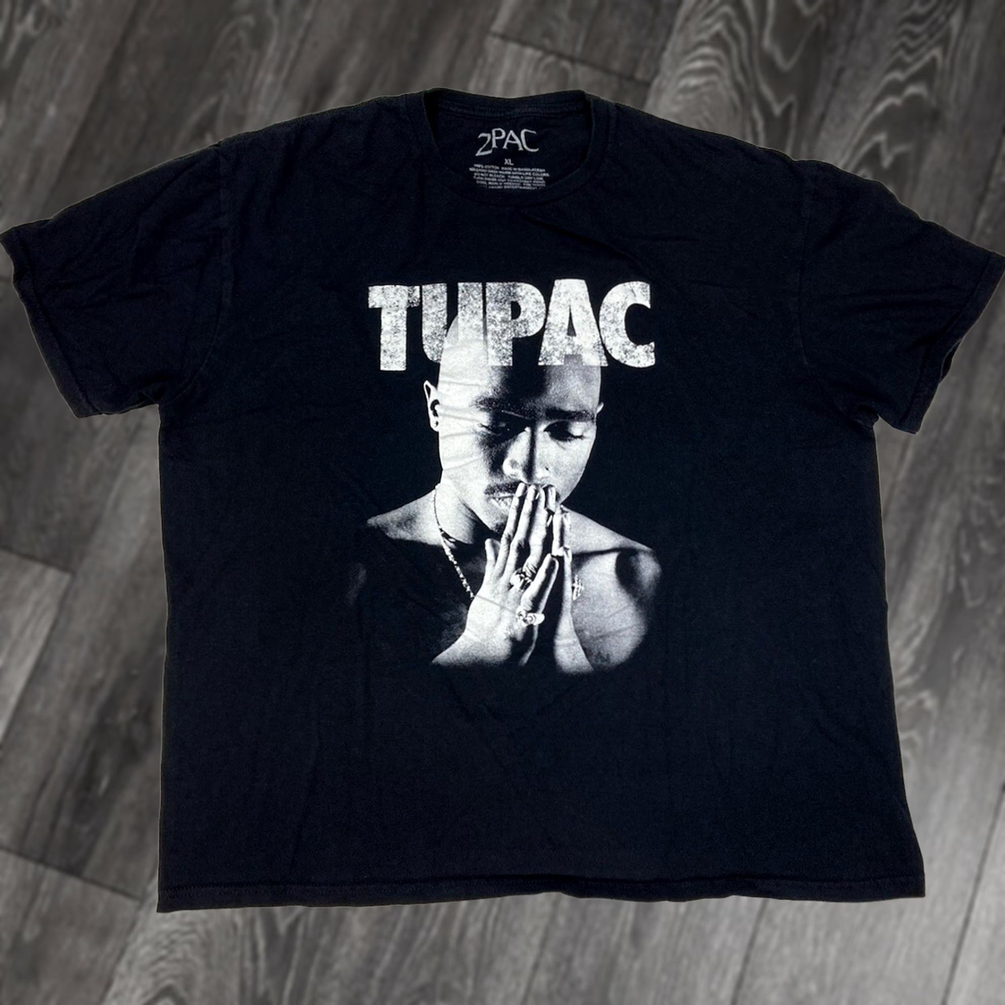 Vintage VINTAGE 2pac Tupac Shakur Praying Hand Graphic T-shirt Men XL Black Short Sleeve Music Size US XL / EU 56 / 4 - 1 Thumbnail