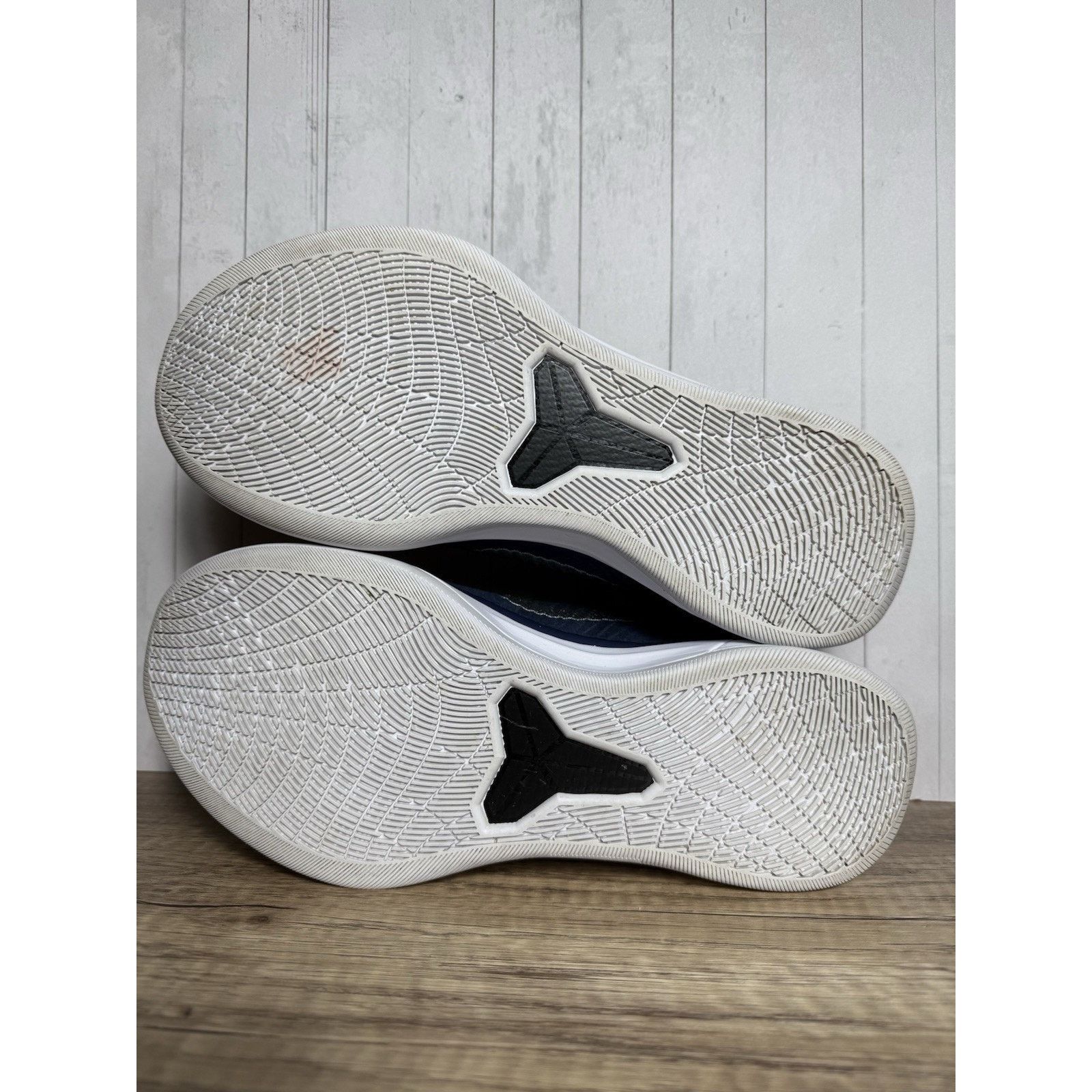 Nike Kobe A.D. Mid Midnight Navy Sz Men’s 11 SUPER CLEAN