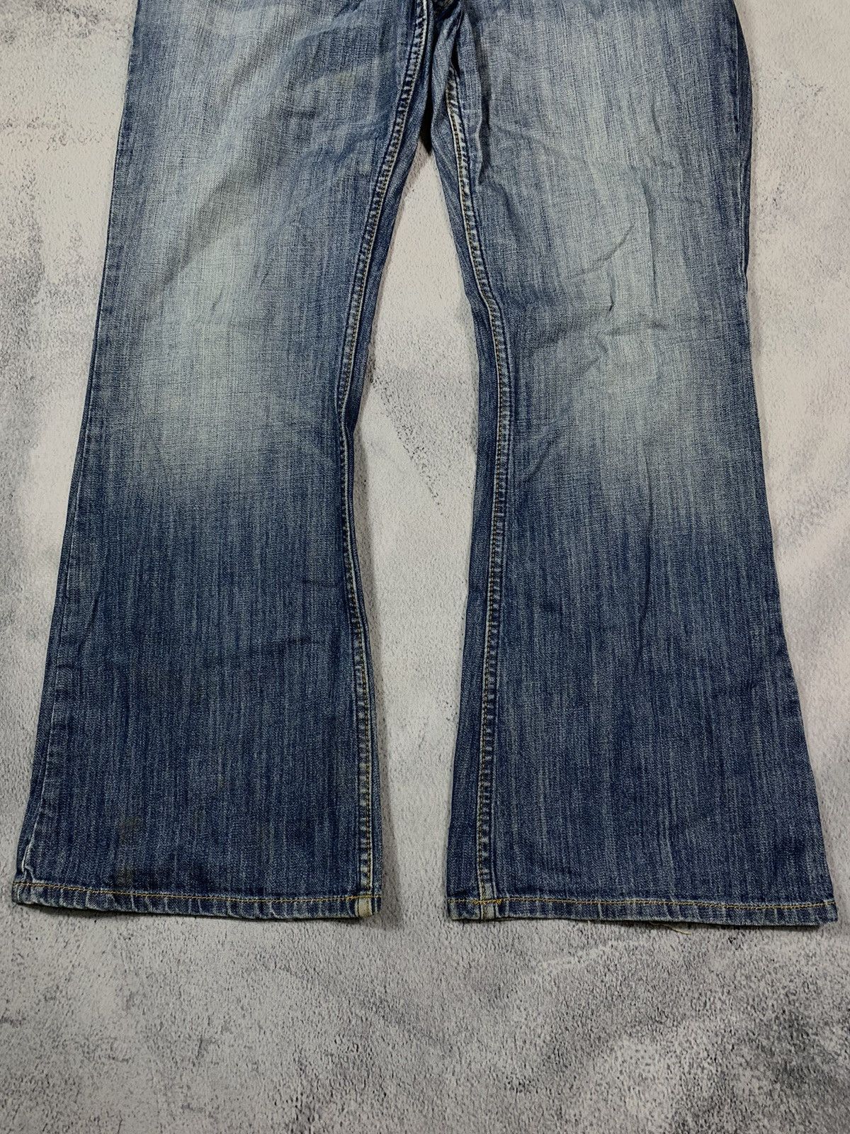 Japanese Brand × Vintage Vintage Y2K Japanese bootcut faded denim jeans Size 36" / US 14 / IT 50 - 5 Thumbnail