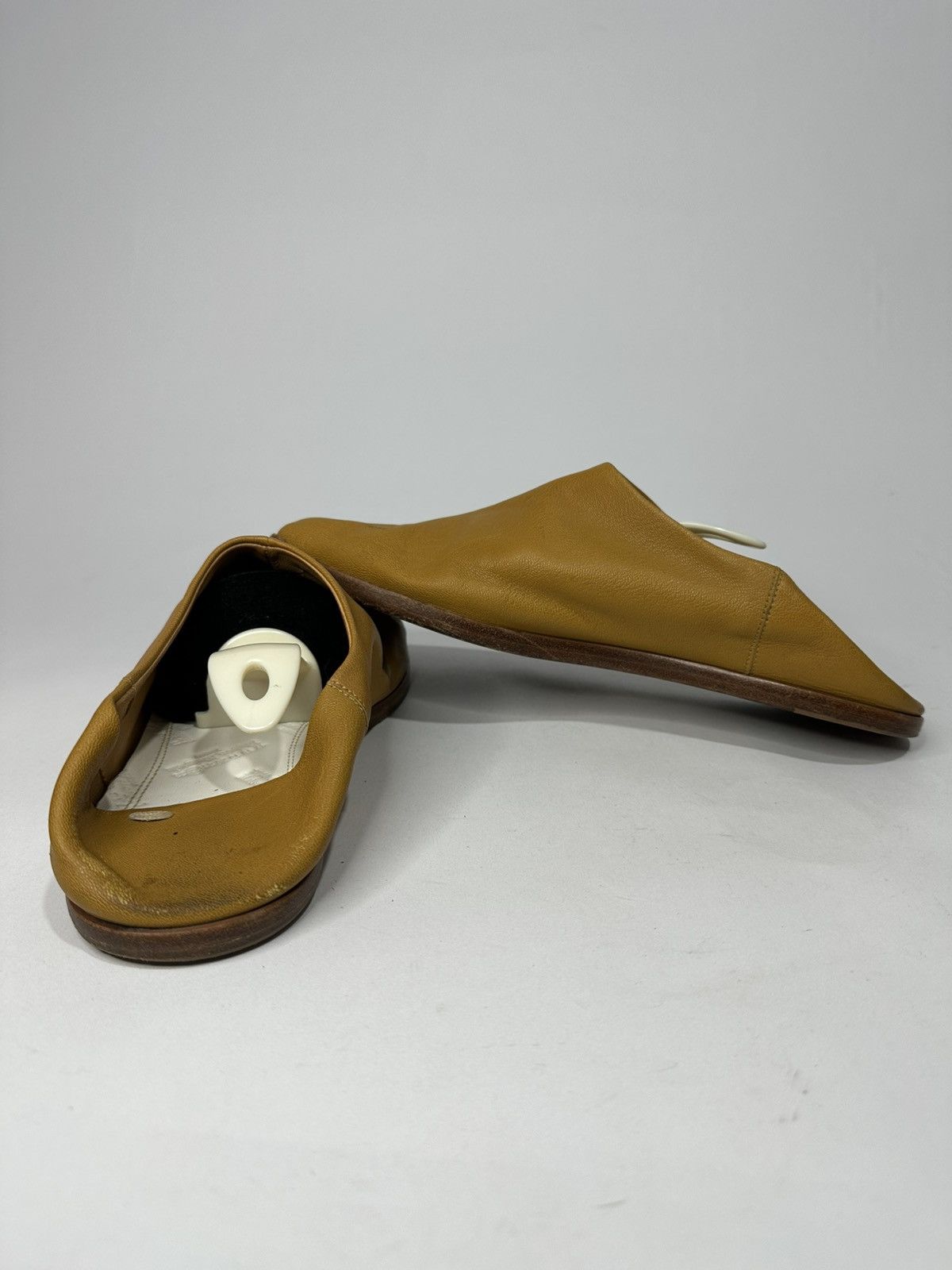 Maison Margiela Maison Margiela Tabi Babouche Ochre Leather Loafers. Size US 7 / EU 40 - 5 Thumbnail