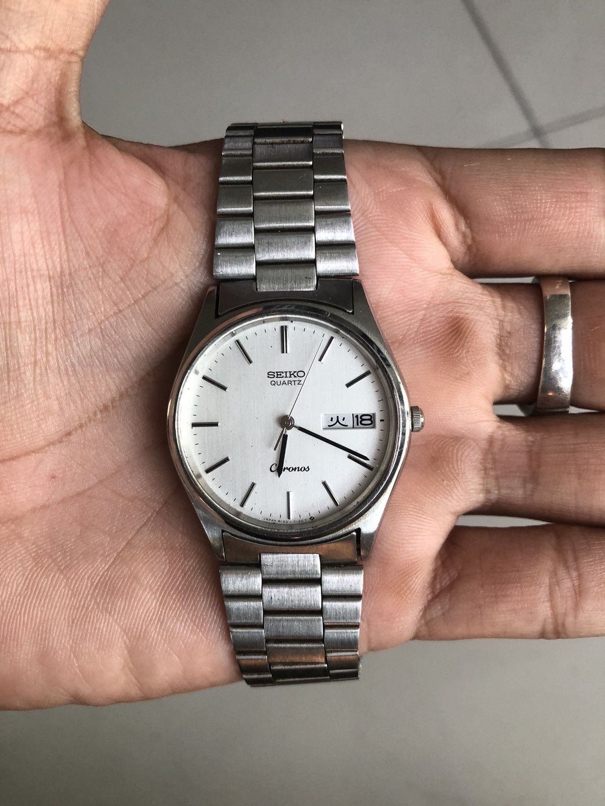 Japanese Brand × Seiko × Vintage Vintage Seiko Chronos Kanji Day Quartz Japan Size ONE SIZE - 9 Thumbnail