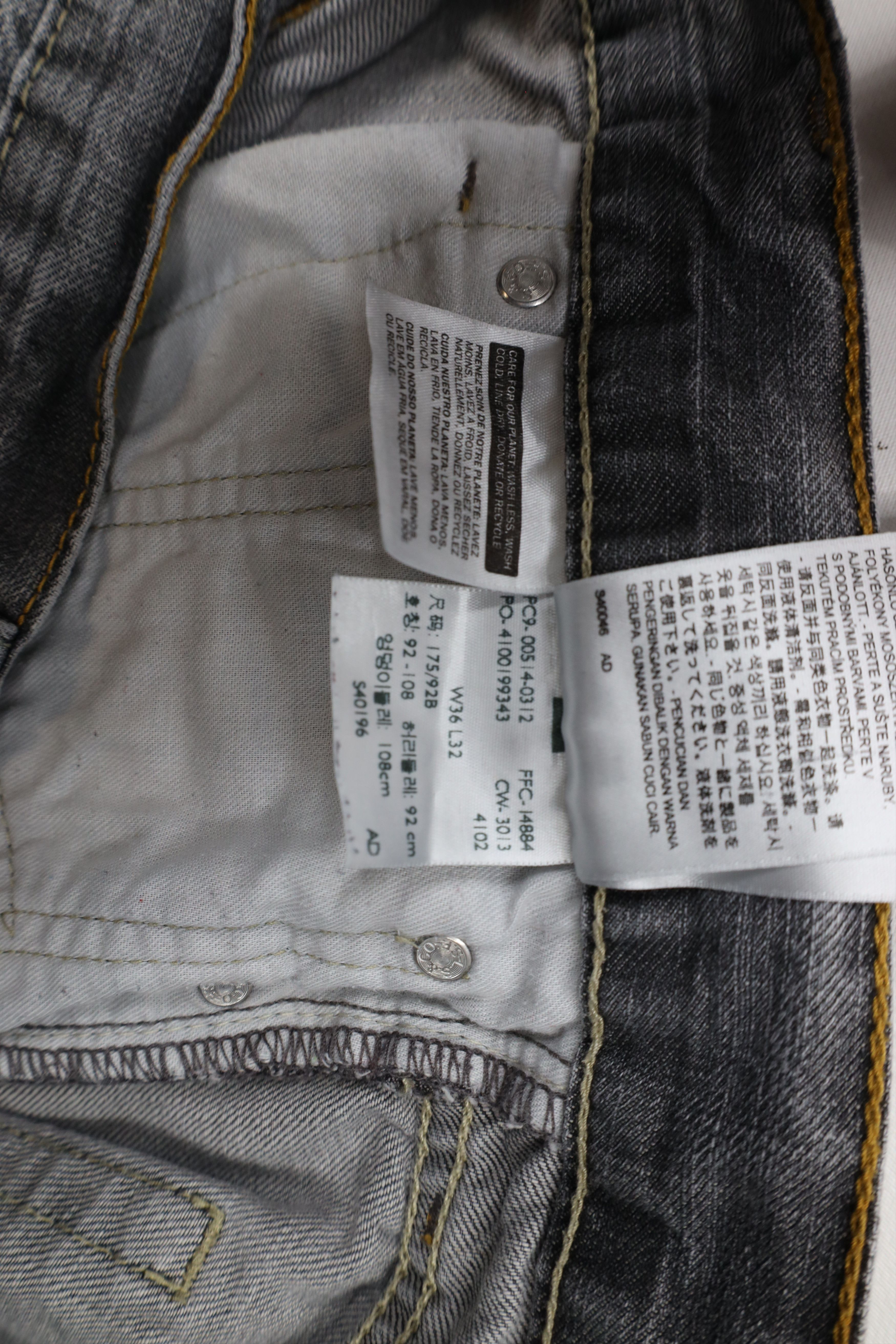Levi's × Vintage Vintage Y2K Levis 514 Straight Leg Denim Jeans Gray Cotton Size US 36 / EU 52 - 8 Thumbnail